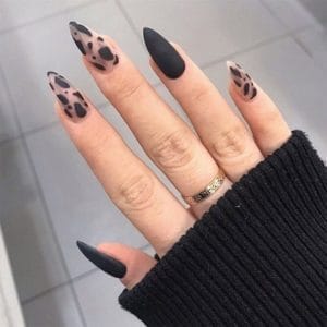 24 Stuks Nepnagels - Kunstnagels Nail Art - Plak Nagels - Zwart Koe Vlekken