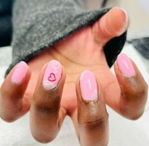 3 tips voor super mooie valentijn gelnagels! 273469810 288699096665307 1926802448693014414 n