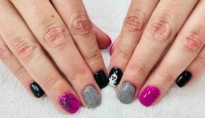 5 super ideeën voor halloween gelnagels 312335950 441977661293122 6126353461116541231 n