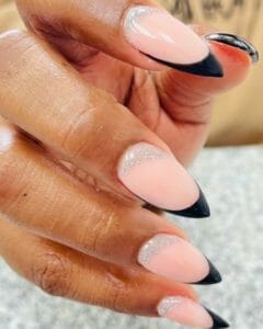 French manicure: 3 handige tips en leuke ideeën! 318742638 1524095018066992 467846225873272996 n