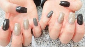 Welke 2 verschillende soorten gelnagels bestaan er? 318936566 681040810130624 4021710934847846407 n