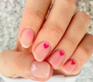 De minimal nail trend van 2023 330019135 572174228260818 875168620947155561 n 1