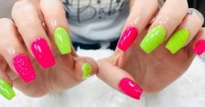 Klassieke of drama gelnagel vormen voor 2023 345615303 1380033472570300 383129908138354735 n