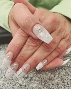 French manicure: 3 handige tips en leuke ideeën! 53109596 409445746550904 8474778973052532738 n