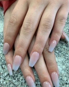 De minimal nail trend van 2023 69044092 139596613947982 1850172718619343119 n