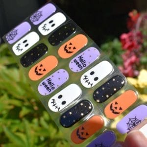 By Emily® Gel Nail Wraps & Gellak Stickers - Halloween Haunts - Nagelstickers - Gel Nagel Folie - DIY Manicure - Langhoudende Nail Art - UV LED Lamp Vereist - Trendy Designs - Nagelstickers Kerst - Kerst Stickers - Veilig voor Nagels - 20 Stickers