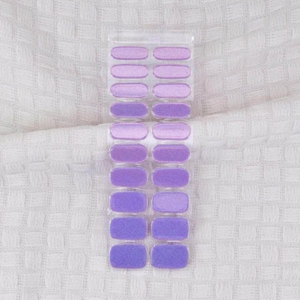 By emily® gel nail wraps & gellak stickers - mystic purple - nagelstickers - gel nagel folie - diy manicure - langhoudende nail art - uv led lamp vereist - trendy designs - nagelstickers kerst - kerst stickers - veilig voor nagels - 20 stickers