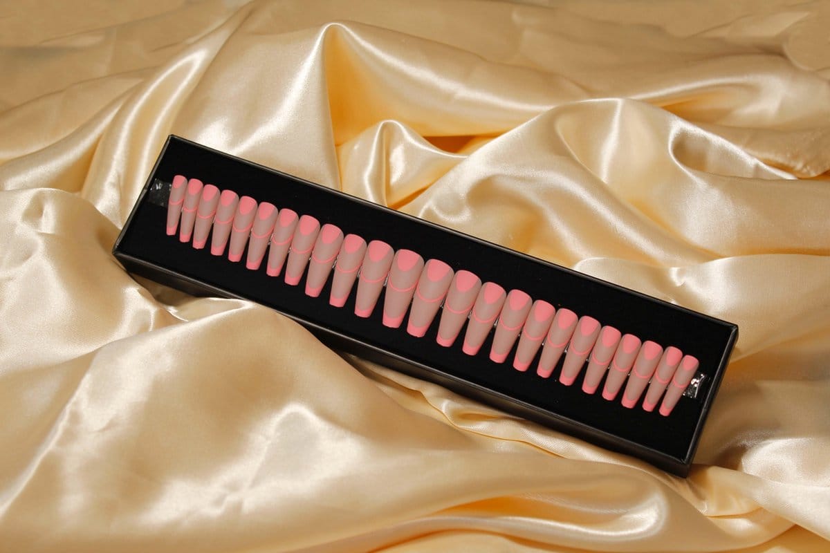 Cosmopolitan - nail tabs - press on nails - nep nagels - plak nagels Cosmopolitan - nail tabs - press on nails - nep nagels