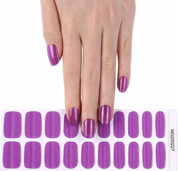 Gel nail wraps - gel nagel wraps - gel nail stickers - gel nagel folie - uv lamp - glitter purple