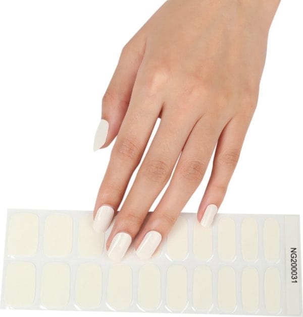 Gel nail wraps - gel nagel wraps - gel nail stickers - gel nagel folie - uv lamp - off-white