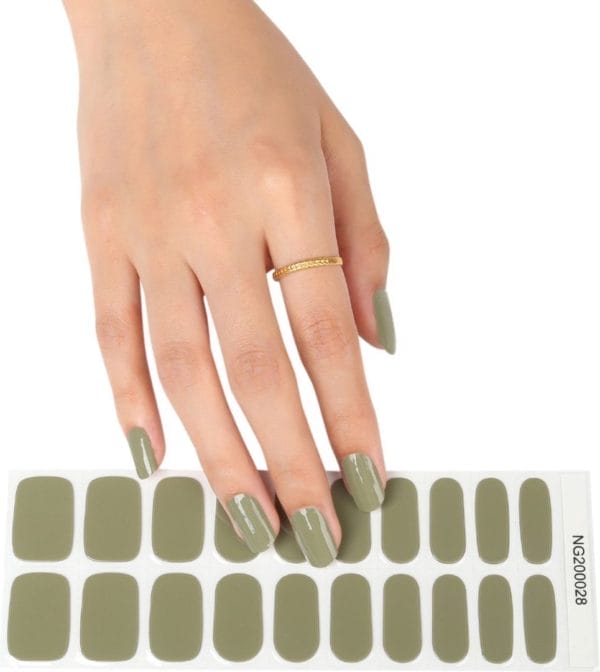 Gel nail wraps - gel nagel wraps - gel nail stickers - gel nagel folie - uv lamp - olive green