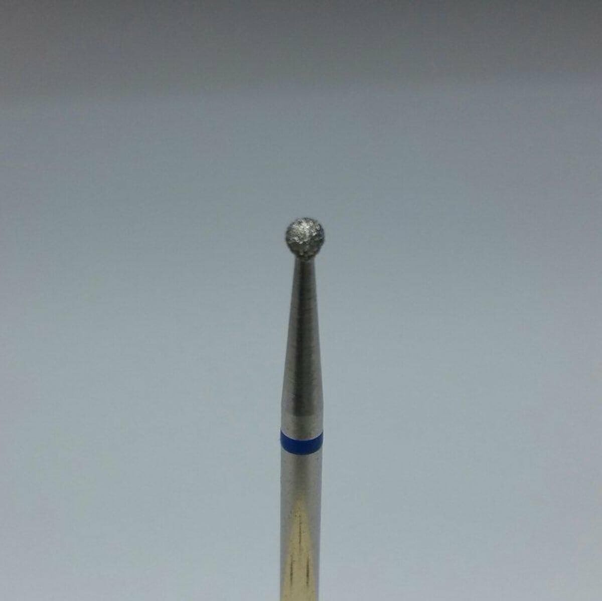 Korneliya nagelfrees - nagelfreesbitjes - frees bitje diamant bol cuticle blauw 2,7 mm Korneliya nagelfrees - nagelfreesbitjes - frees bitje diamant bol cuticle blauw 2,7 mm