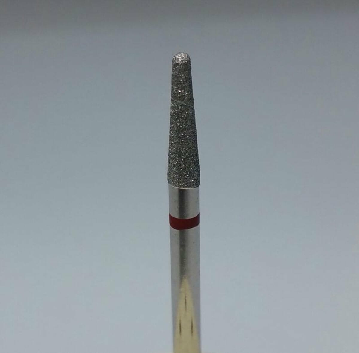 Korneliya nagelfrees - nagelfreesbitjes - frees bitje diamant kegel rood 2,5 mm Korneliya nagelfrees - nagelfreesbitjes - frees bitje diamant kegel rood 2,5 mm