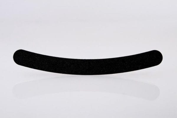 Lovely pop accessories - gebogen / boemerang nagelvijl - zwart - 17,7 cm lang - 2 cm breed - 3 mm dik - 1 stuks in blisterverpakking