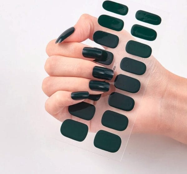 Mewave© | gellak stickers | donker groen | nagels lakken | gellac | nagellak | nagelstickers | gelnagels | nagelset | nailart