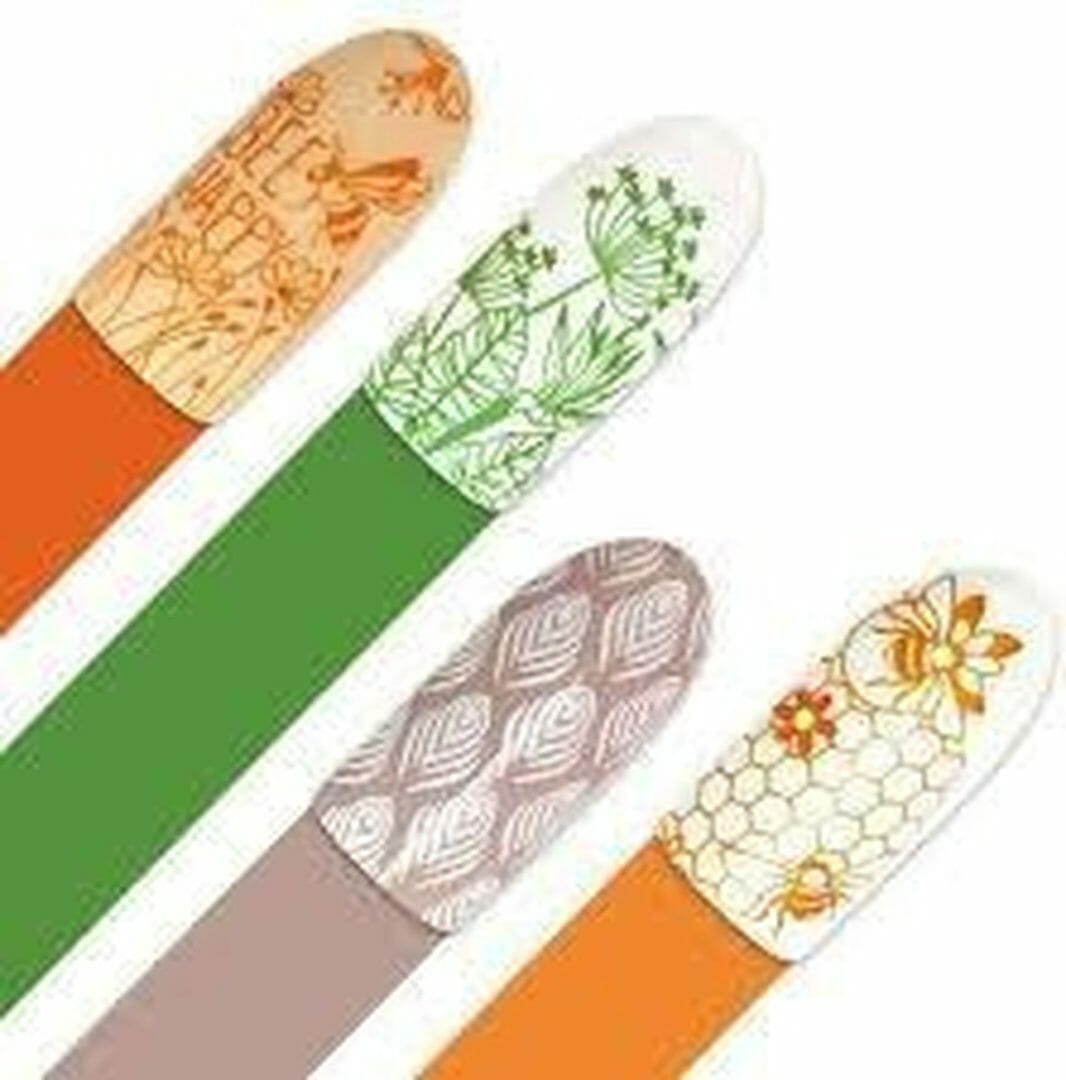 Moyra stamping plate 82 - viva verde Moyra stamping plate 82 - viva verde