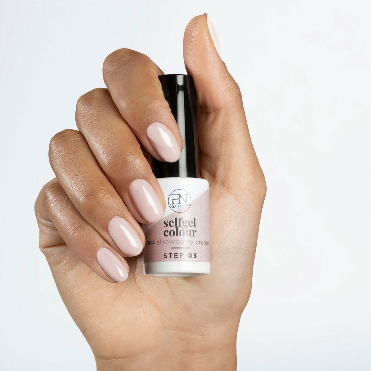 Pn selfcare 'n4 strawberry cream' gel nagellak naturel - vegan & hema vrij - 21 dagen effect - gel nails voor uv/led lamp - 6ml Pn selfcare - strawberry cream gellak 6ml - naturel - vegan selfgel - cruelty free - 10 dagen blijvend - peel off base