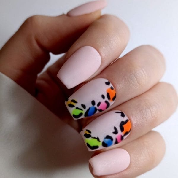 Sd press on nails - b-187 - plaknagels - nagelset 20 nagels - roze neon leopard - gellak - nagellak - korte coffin nageltips - nepnagels met lijm - kunstnagels - nail art - handmade - valse nagels - nagelvijl - accessoires - matte nagels - neon nagel