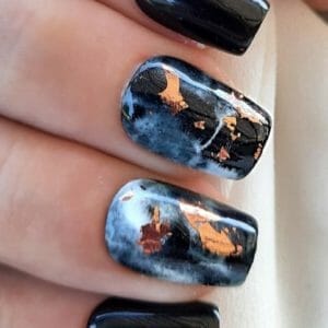 SD Press on Nails - B-Series - Plaknagels - Nagelset 20 Nagels - B-121 Zwart Marble Goud - Gellak - Nagellak - Korte Coffin Nageltips - Nepnagels met Lijm - Kunstnagels - Nail Art - Handmade - Valse nagels - Nagelvijl - Accessoires