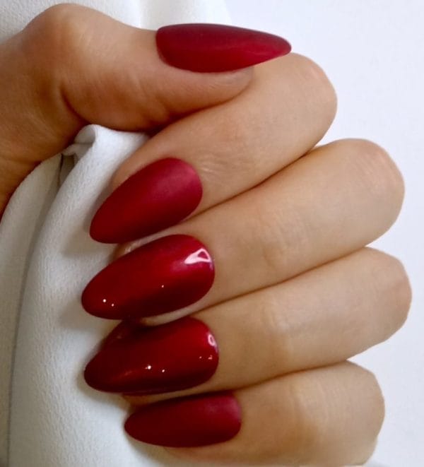 Sd press on nails - b-series - plaknagels - nagelset 20 nagels - b104 - rood matte + glans - gellak - nagellak - kort stiletto - nepnagels met lijm - kunstnagels - nail art - handmade - valse nagels - nagelvijl - accessoires - stiletto nagels