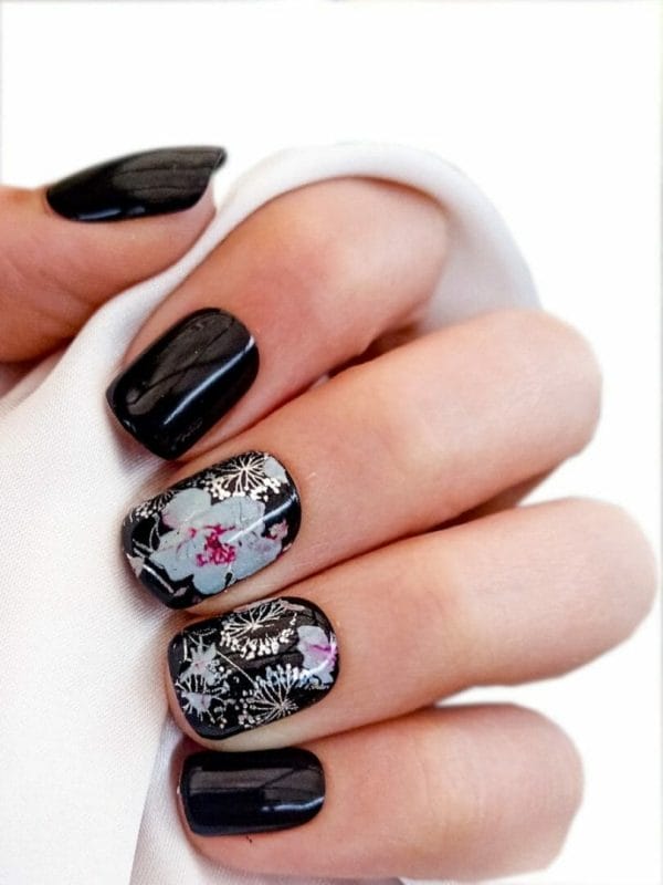 Sd press on nails - b-series - plaknagels - nagelset 20 nagels - b132 zwart bloemen - gellak - nagellak - kort recht- nageltips - nepnagels met lijm - kunstnagels - nail art - handmade - valse nagels - nagelvijl - accessoires - korte nagels - square