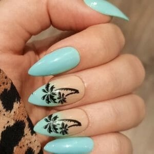 SD Press on Nails - B-Series - Plaknagels - Nagelset 20 Nagels - B37 Beachball - Blauw - Gellak - Medium Nagels - Nagellak - Stiletto - Nepnagels met Lijm - Kunstnagels - Nail Art - Handmade - Valse nagels - Nagelvijl - Accessoires