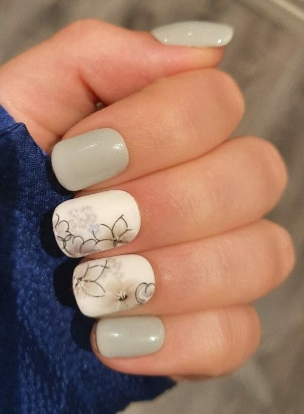 Sd press on nails - plaknagels - gelnagels - 20 stuks - handgemaakte nagels grijs no. 6 grey still matters - nepnagels - kort recht - grijs - wit - bloemen - accessoires - nagellijm - gellak - korte nagels - nailsathome - nail art