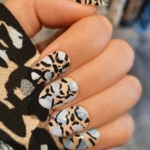 SD Press on Nails - Plaknagels - Gelnagels - 20 stuks - Handgemaakte Nagels - No. 3 Eye of the Tiger - Leopard - Korte Ronde Nagels - Handpainted Nails - Nail Art - Print - Accessoires - Gellak - Nagellijm - Cosplay