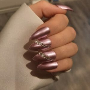 SD Press on Nails - Plaknagels - Gelnagels - 20 stuks - Handgemaakte Nagels - No. 56 Wonderland - Nepnagels - Metallic Roze - Stiletto - Bling - Rhinestones