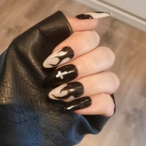 SD Press on Nails - Plaknagels - Gelnagels - 20 stuks - Handgemaakte Nagels - Set No. 8 Fire - Gothic - Cosplay - Zwarte Nagels - Lang Stiletto - Halloween - Gellak - Nail Art - Nagellijm - Accessoires - Handpainted nails - nailsathome