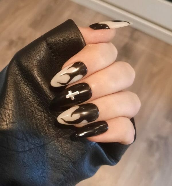 Sd press on nails - plaknagels - gelnagels - 20 stuks - handgemaakte nagels - set no. 8 fire - gothic - cosplay - zwarte nagels - lang stiletto - halloween - gellak - nail art - nagellijm - accessoires - handpainted nails - nailsathome