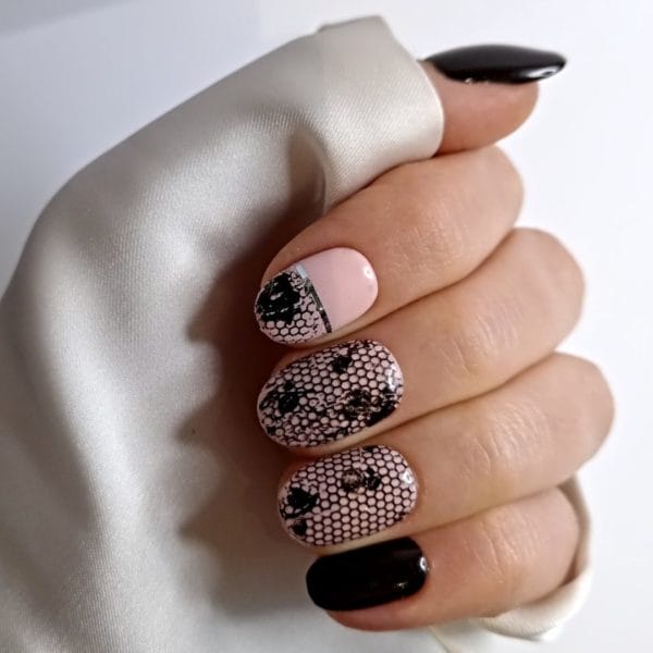 Sd press on nails - plaknagels - gelnagels - handgemaakt - 20 stuks - no. 4 black & lace - gellak - nagellak - korter ronde nageltips - nepnagels met lijm - kunstnagels - nail art - handmade - valse nagels - nagelvijl - accessoires