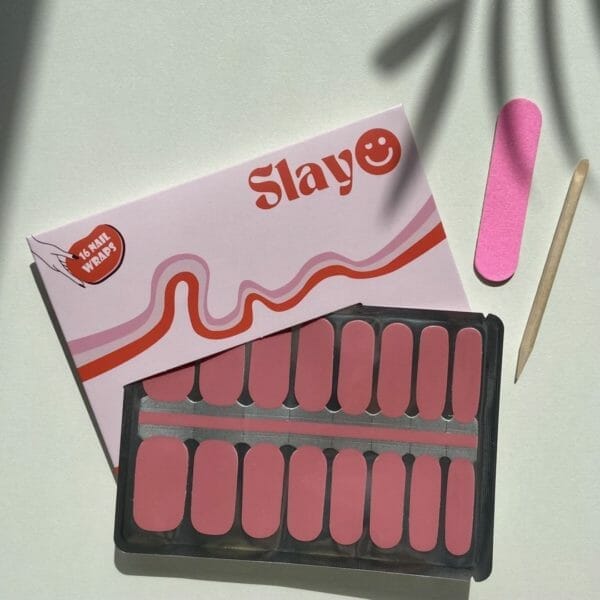 Slayo - nail wraps -- vintage velvet -- nagel wraps - nail stickers - diy - nail art - nagelstickers - geen lamp nodig