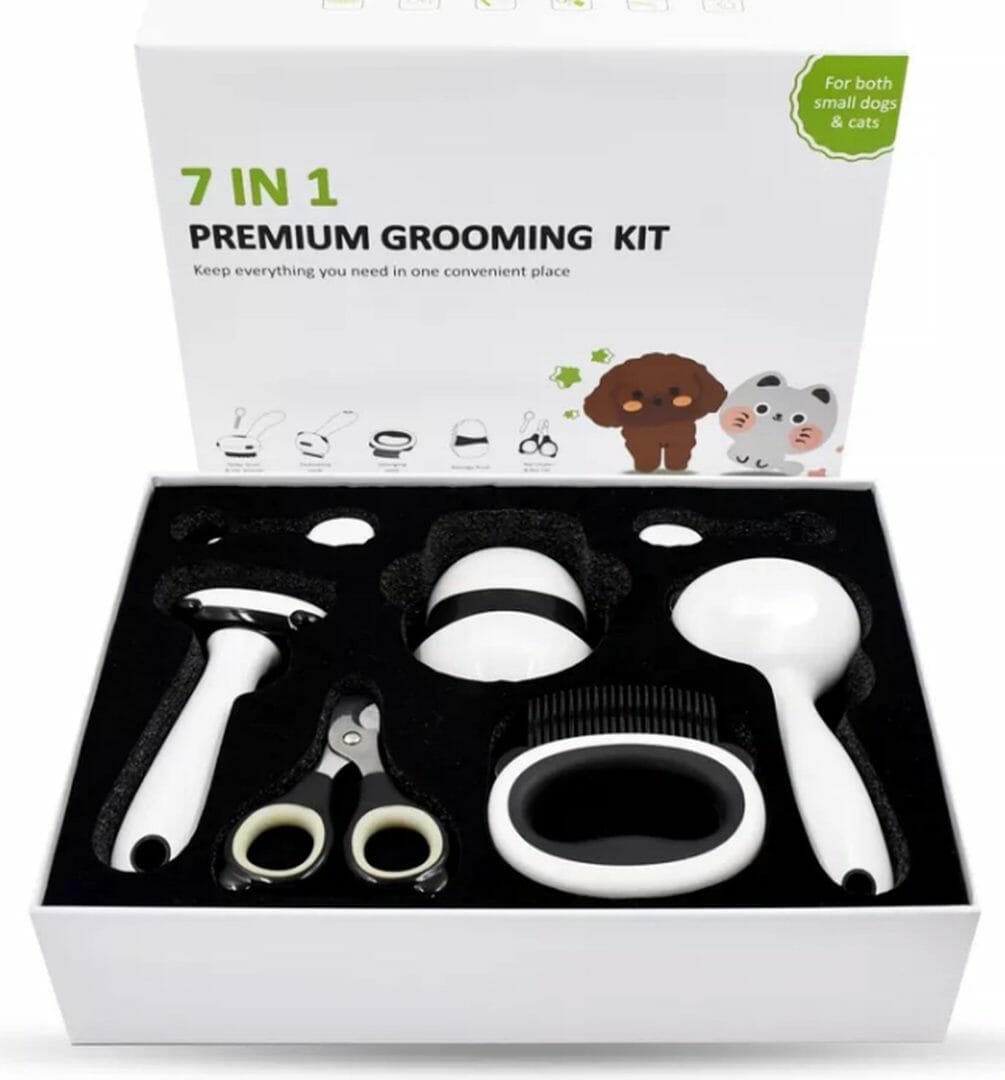 Verzorgingsset - kat en hond - 7delig - kammen - (massage)borstel - nagelschaar - nagelvijl Verzorgingsset - kat en hond - 7delig - kammen - (massage)borstel - nagelschaar - nagelvijl