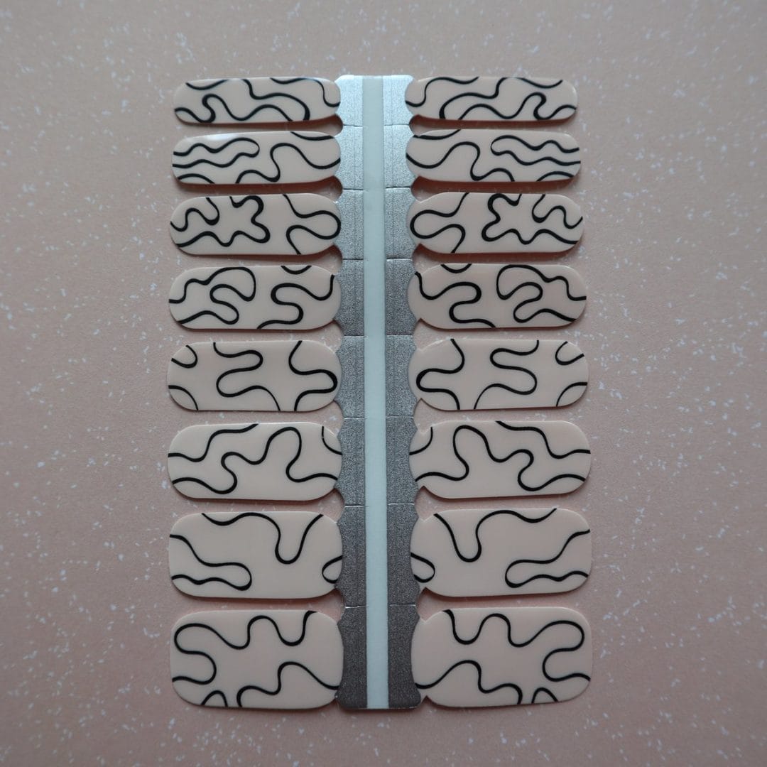 Yellowsnails - nagel wraps - swirly nude - nagel stickers - nagel folie - nail wraps - nail stickers - nail art - nail foil Yellowsnails - nagel wraps - swirly nude - nagel stickers - nagel folie - nail wraps - nail stickers - nail art - nail foil